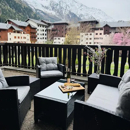 Mont Blanc Renove 2026 Parking Et Terrasse * Шамоні