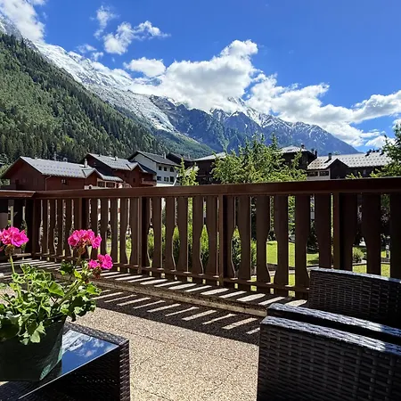 Appartamento Mont Blanc Rénové 2026 Parking Et Terrasse